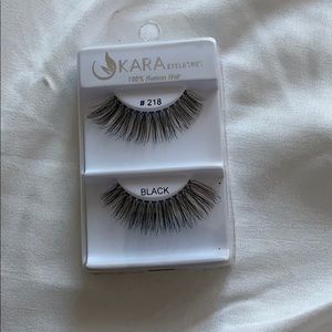 Never been used false eyelashes